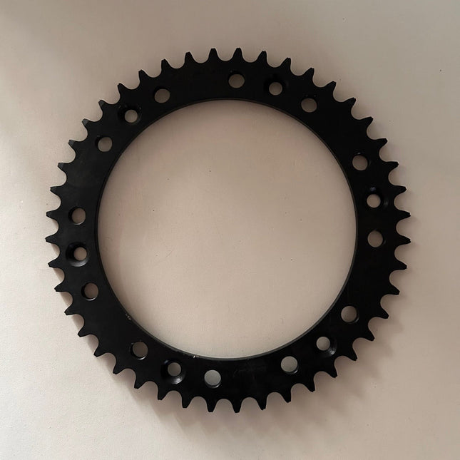 Couronne acier 44 dents - pas 520 - MotoTT Vintage