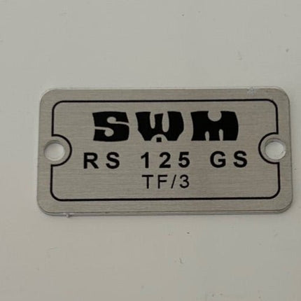 Plaque signalétique moteur SWM 24x46 mm - TF3 125 - MotoTT Vintage